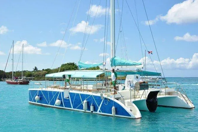 Large-capacity private catamaran in Guanacaste — photo 3