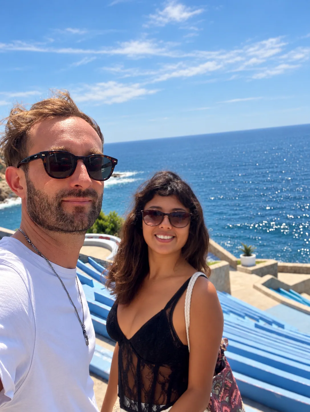 Michelle and Clément overlooking the Pacific Ocean